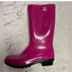 UGG Women's Glossy Fuchsia Rain Boot